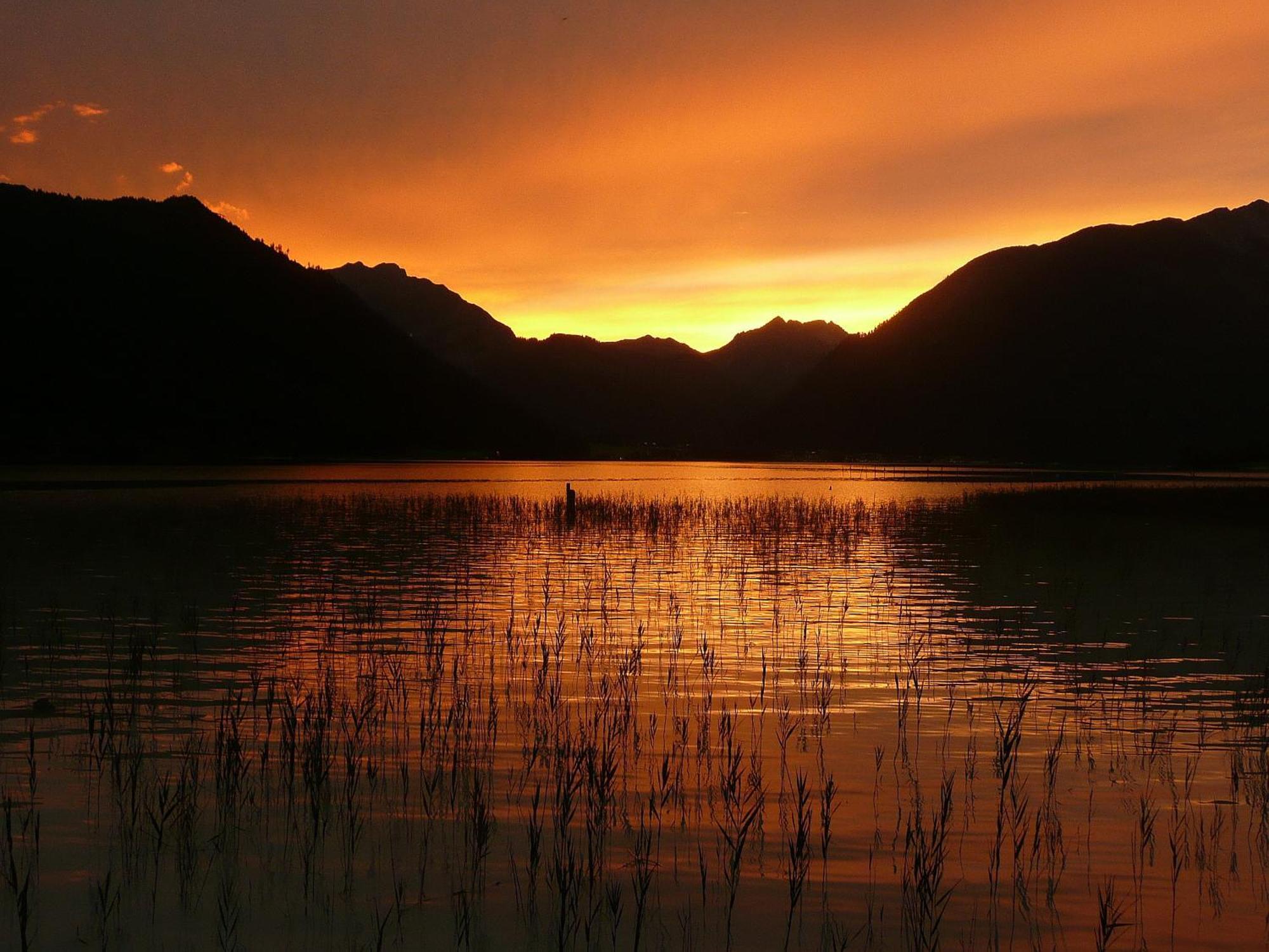 Vier Jahreszeiten Wellnessresort Achensee Маурах Екстериор снимка