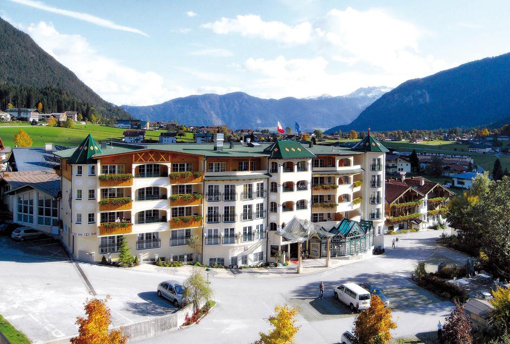 Vier Jahreszeiten Wellnessresort Achensee Маурах Екстериор снимка